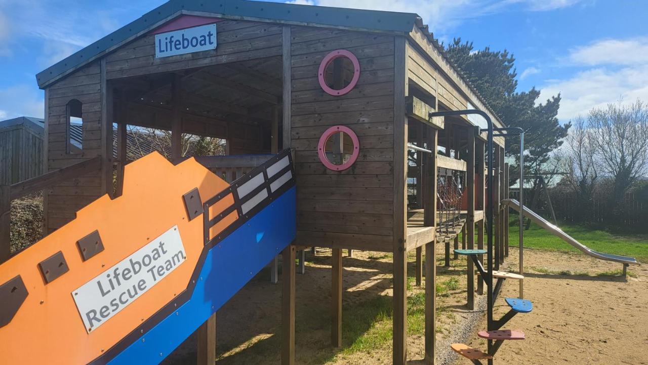 Honeycomb Lodge - Holiday Home 5 Min From Падстоу Екстериор снимка